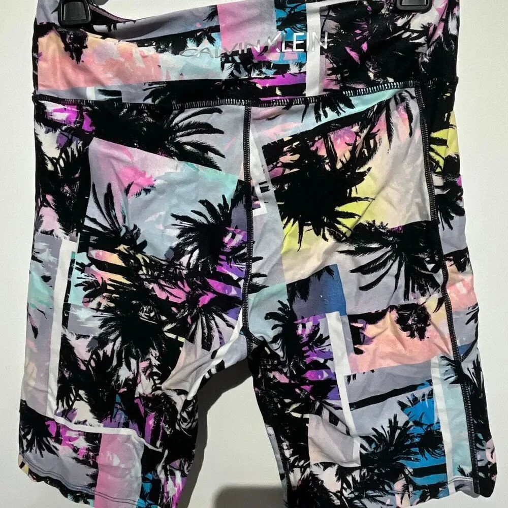 Calvin Klein Women's Multicolor Palm Tree Design High Rise Biker Shorts‎ Large